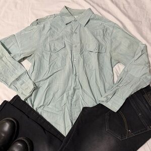 Decoded Men’s M Buttons Down